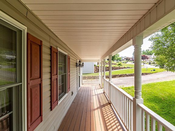 5th image of 5043 Nicholas Hill Ln