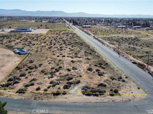15801 Navajo Rd, Apple Valley, CA 92307