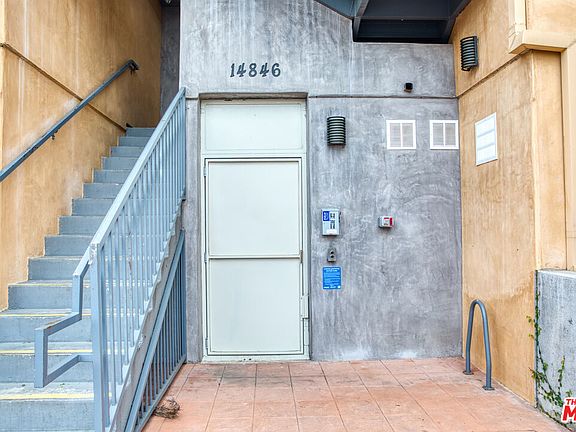 4th image of 14846 Friar St