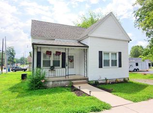 12 S Chester St, Benton, MO 63736