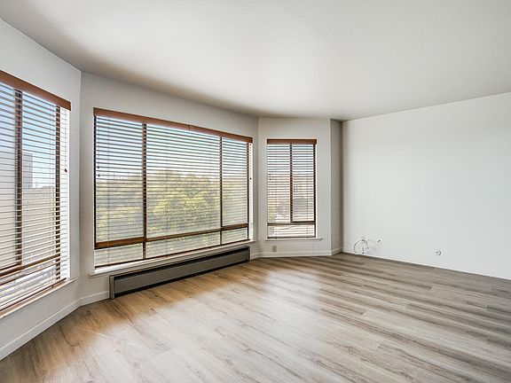 2nd image of 2390 31st Ave APT 105