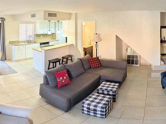 4th image of 10421 N 11TH Street N #3