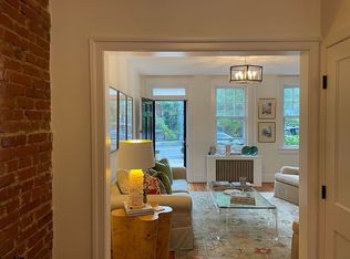 2105 37th St NW, Washington, DC 20007