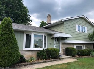 7140 Lakeview Dr, Parma, OH 44129