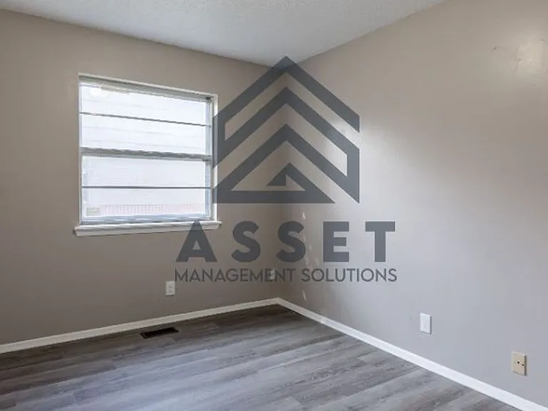 6307 S Owasso Ave — Photo 10