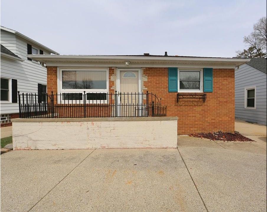 2nd image of 1528 Bryn Mawr Ave