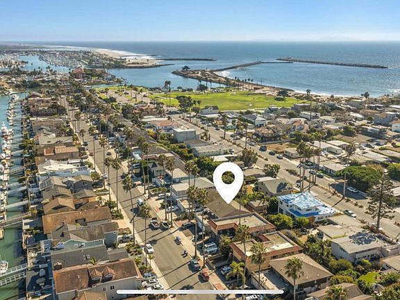 3rd image of 2839 Bayshore Ave