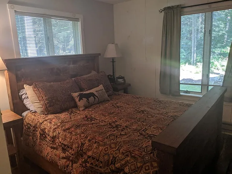 First floor queen bedroom