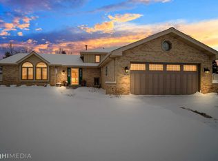 19834 Green Meadows Pkwy, Mokena, IL 60448