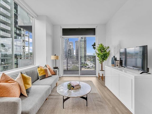 4th image of 4433 Alaska St #801