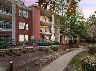 Pointe At Park C, Alexandria, VA 22302