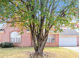 4155 Shadow Oaks Dr, Horn Lake, MS 38637