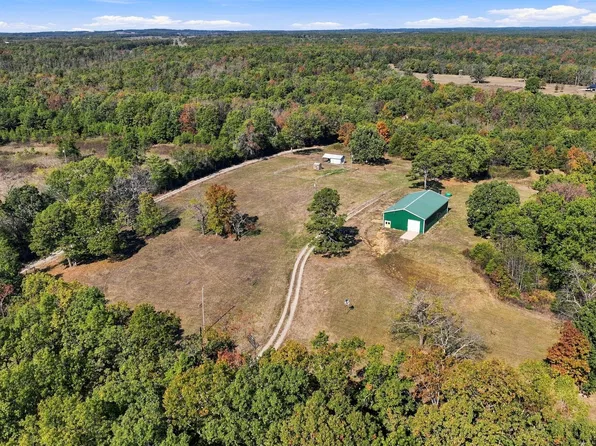 20061 Wildwood Drive, Raymondville, MO 65555