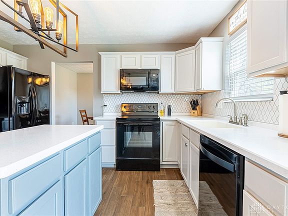 4th image of 6327 Harvest Meadows Dr