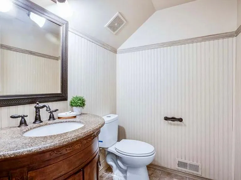 3320 Laurelwood Cir NE — Photo 23