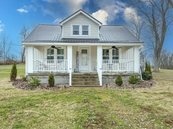 695 Stone Rd, Paris, KY 40361