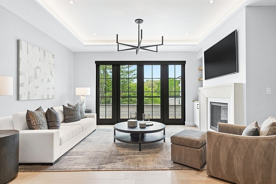 1st image of 148 Weston Rd #304
