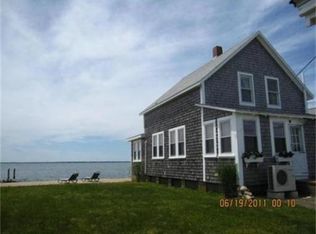 12 Saltmarsh Rd, Fairhaven, MA 02719