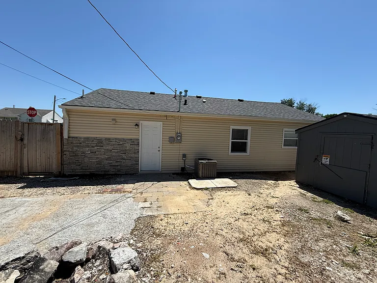 3804 Valley St — Photo 14