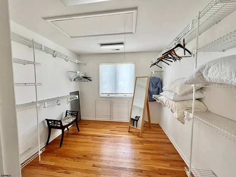 24 Ocean Dr W — Photo 45