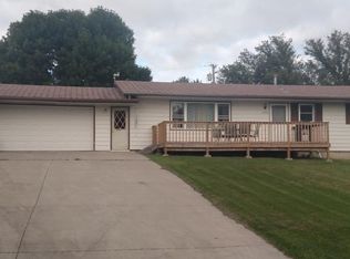 1408 7th Ave SW, Jamestown, ND 58401