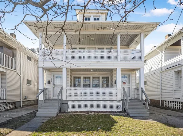 3424 W 117th St, Cleveland, OH 44111