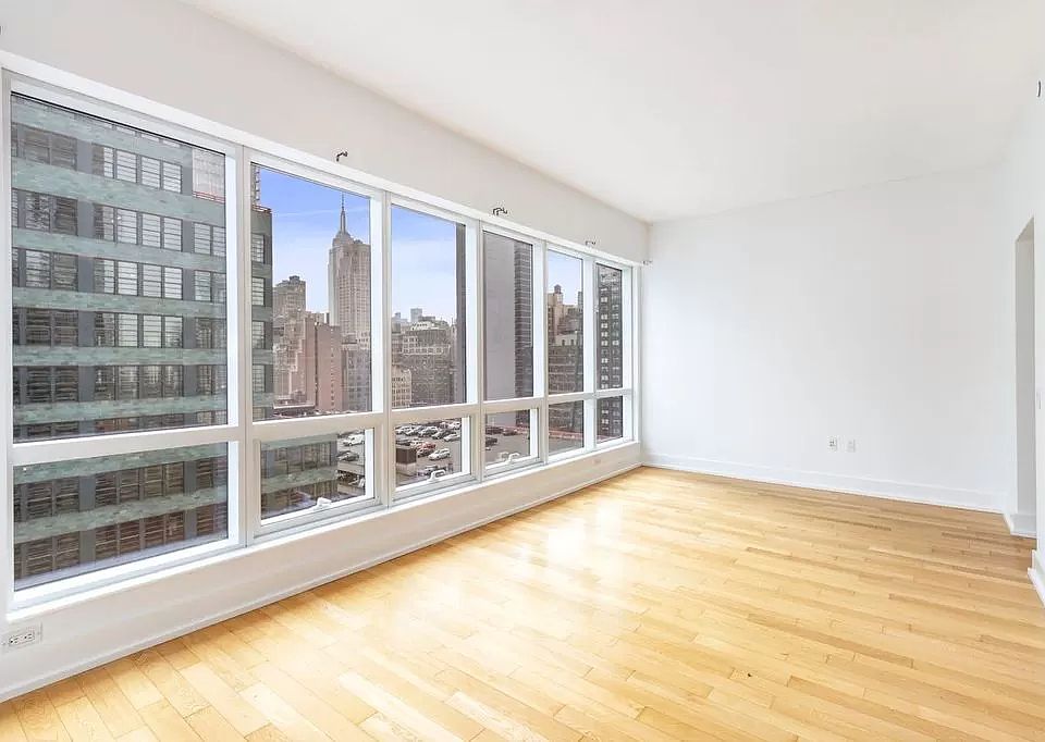 1st image of 350 W 42nd St APT 18I