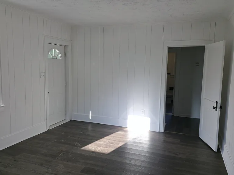 217 Sunset Ave — Photo 16