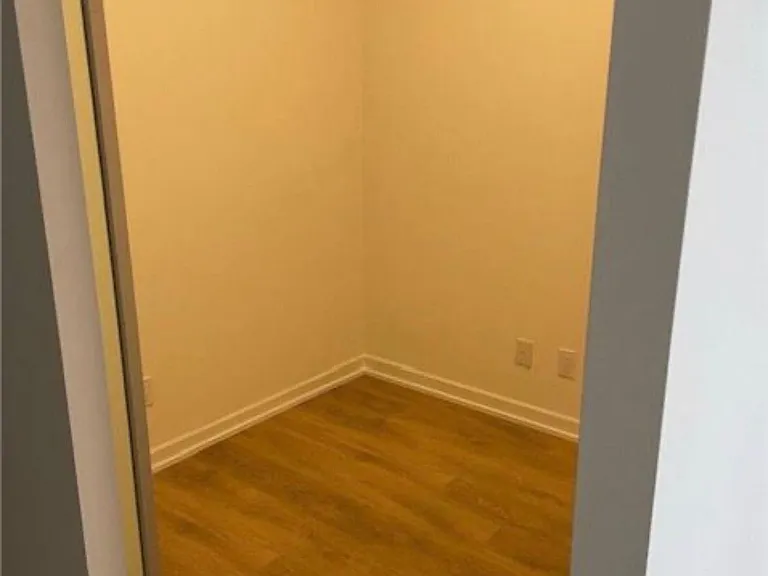 32 Forest Manor Rd #811 — Photo 3