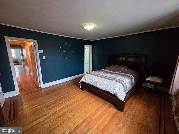 4th image of 1633 Conlyn St