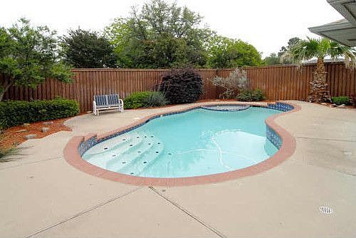 3rd image of 3104 Oswego Dr