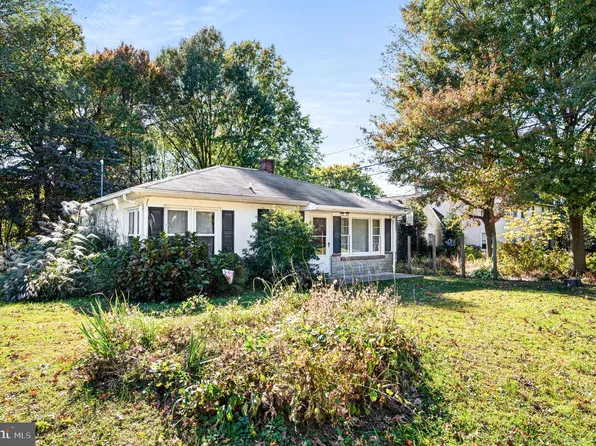 10 W Summit Ave, Oxford, PA 19363