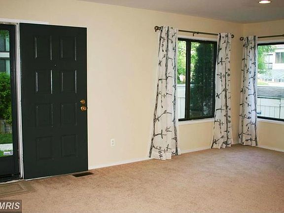 3rd image of 9323 Sparrow Valley Dr