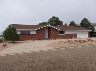 15 Yucca Rd, La Junta, CO 81050