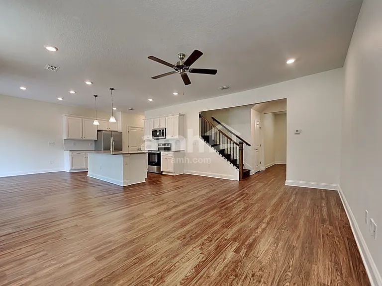 215 Onate Cir — Photo 6