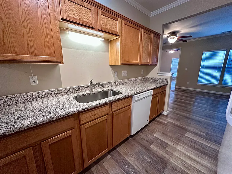2148 Sail Pointe Ln — Photo 4