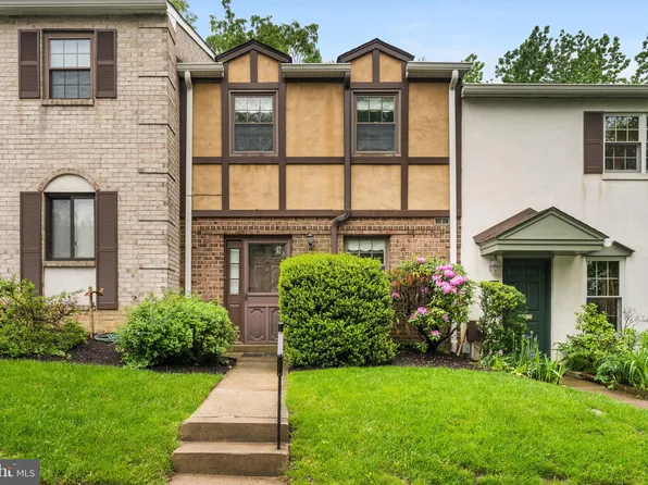 202 Glen Pl #202, Elkins Park, PA 19027