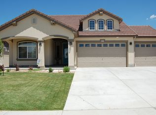 4557 Vinewood Way, Johnstown, CO 80534