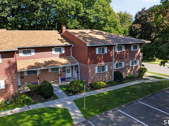 2nd image of 236 Edgemoor Road #B