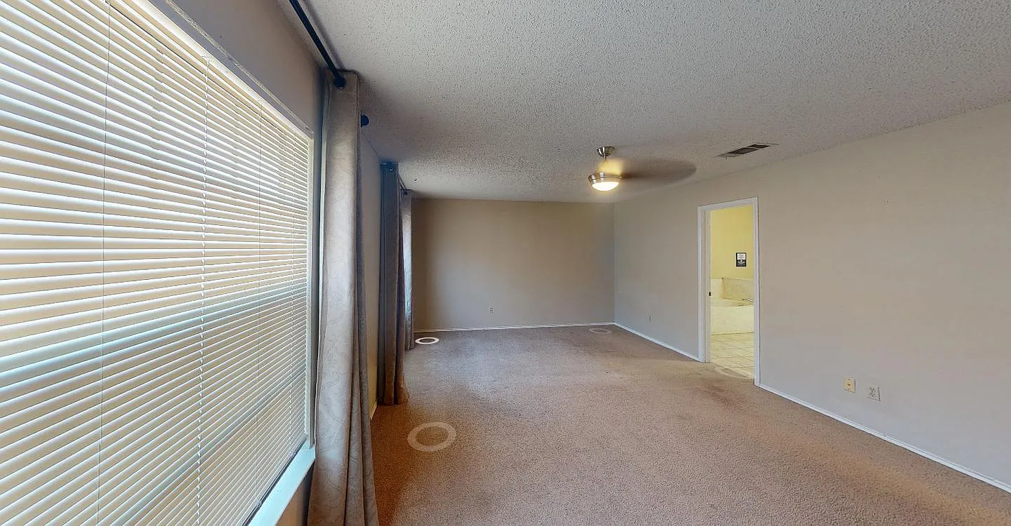 Inviting Round Rock Home Near Brushy Creek — Photo 4