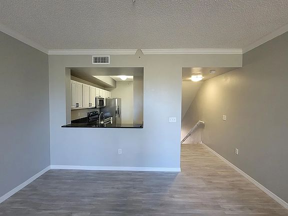 5th image of 5691 Bentgrass Dr Unit 203