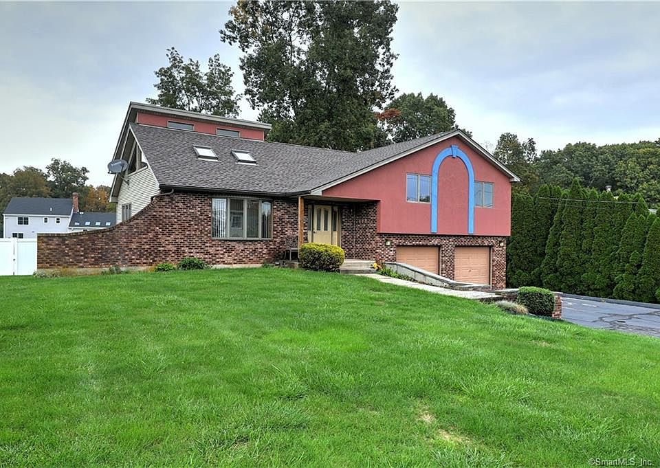1st image of 51 Angela Dr