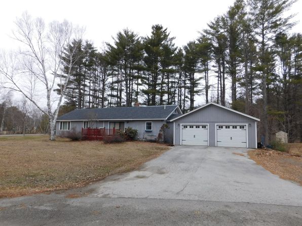 16 Pine Street, Milo, ME 04463