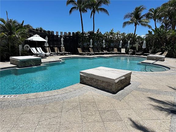 4th image of 3500 Ocean Dr #325
