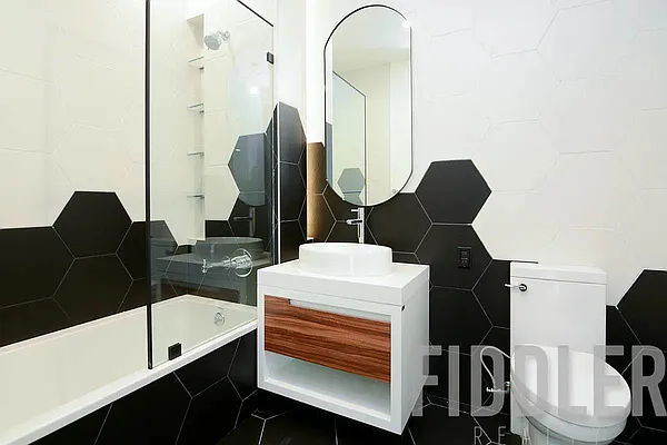 Rented by The KCI Group | media 25