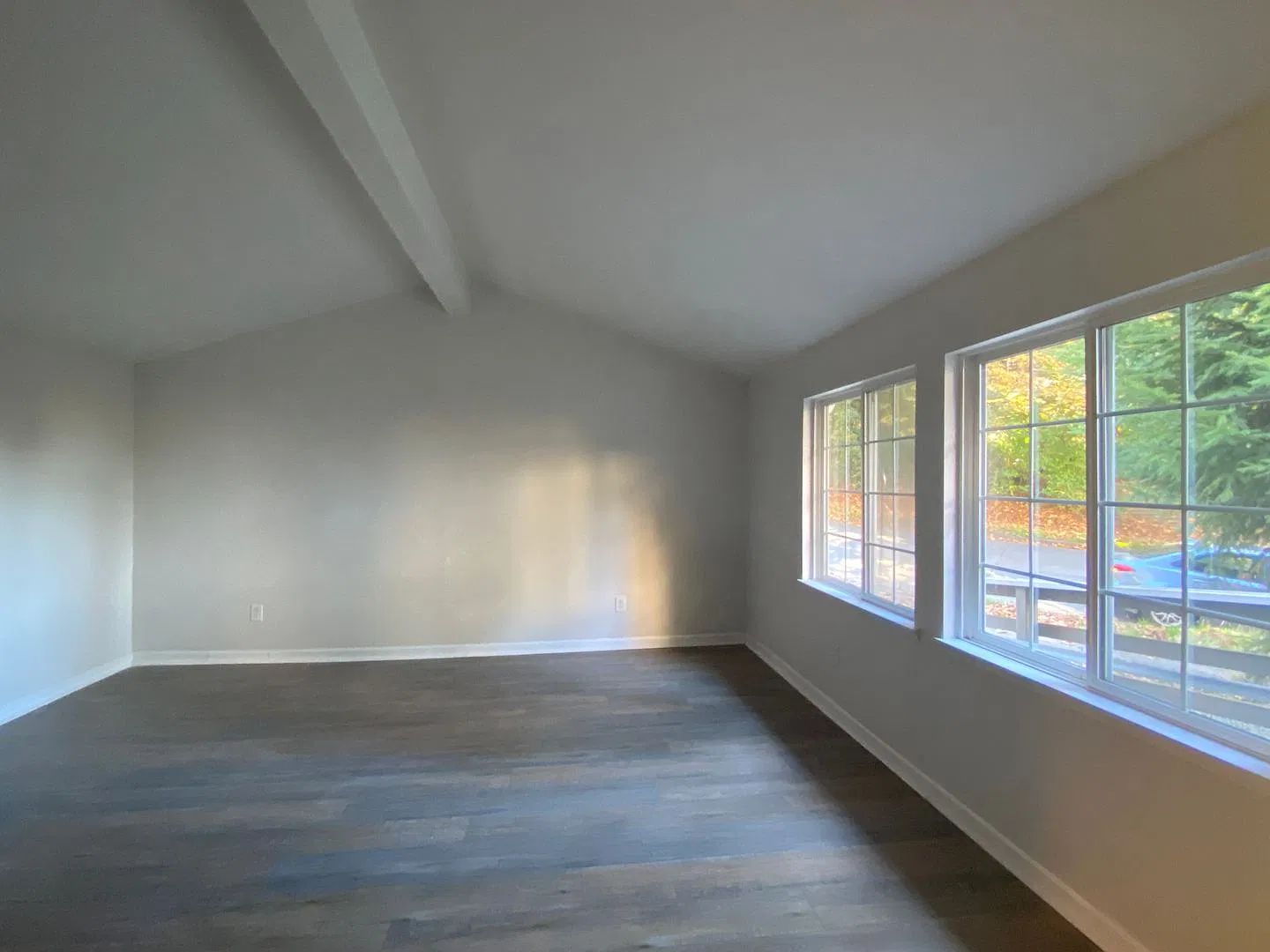 West Seattle Home Steps from Lowman Beach and Lincoln Park — Photo 2