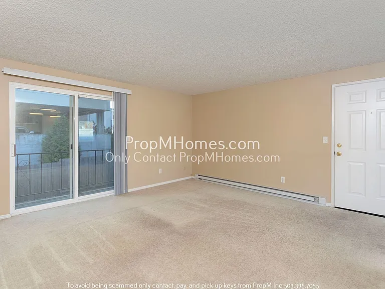 7640 SW 34th Ave #3 — Photo 3