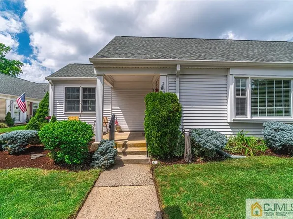 216 Mayflower Way #C, Monroe Township, NJ 08831