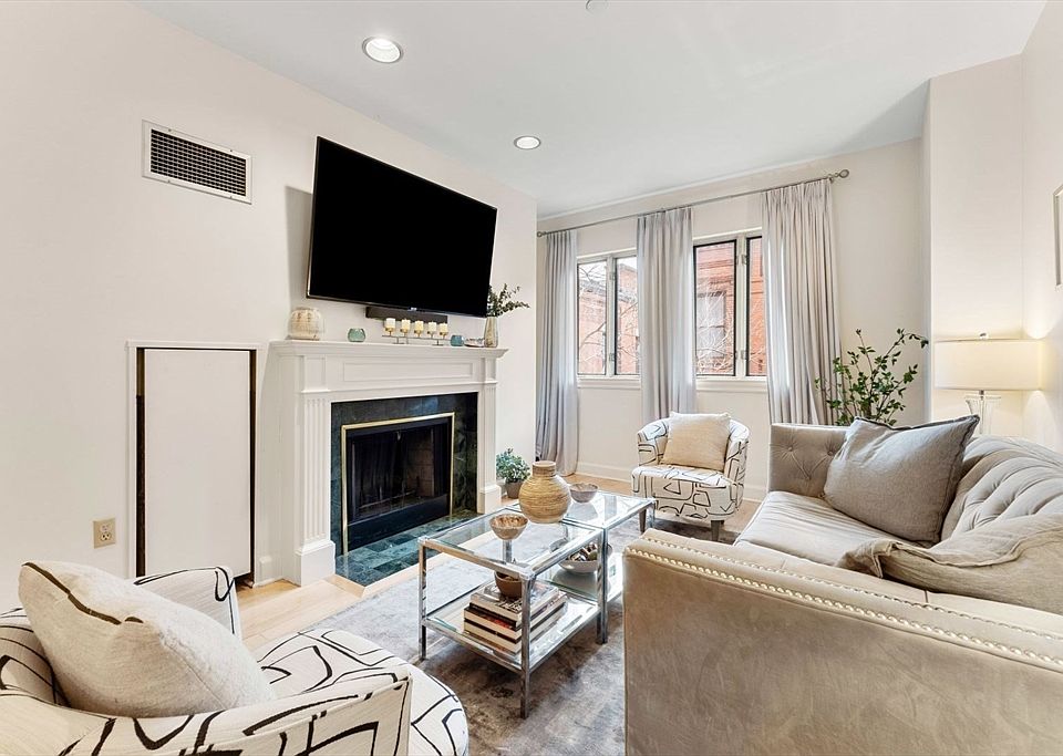 2 Clarendon St APT 404, Boston, MA 02116 | Zillow