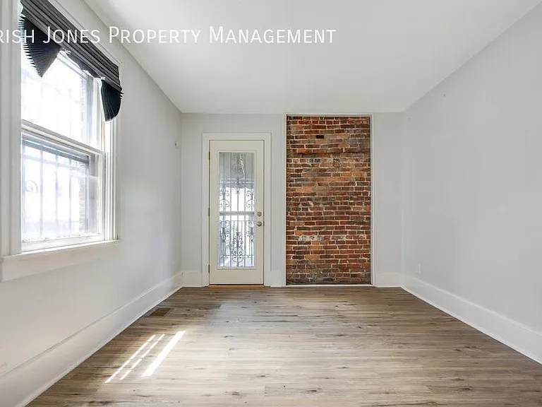 62 Park St #4 — Photo 8